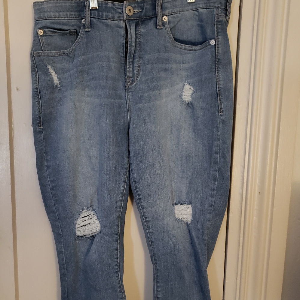 Torrid Sky High Skinny Crop Jeans